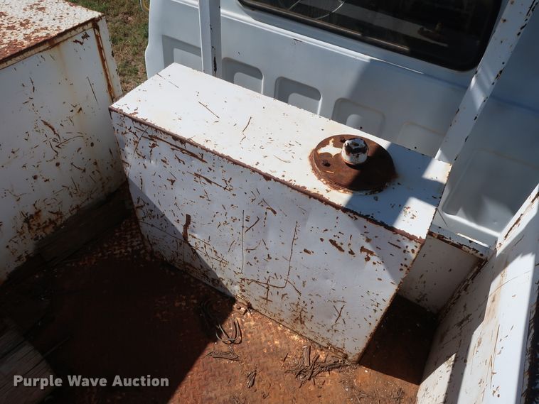 image for item GD9752 1987 Chevrolet Kodiak 70 digger derrick truck