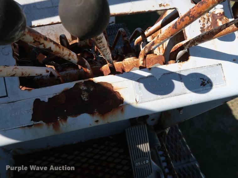 image for item GD9752 1987 Chevrolet Kodiak 70 digger derrick truck