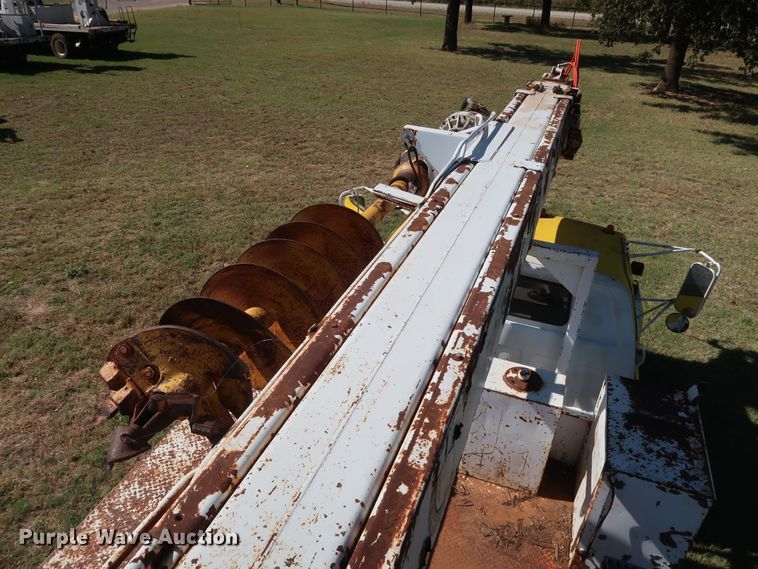 image for item GD9752 1987 Chevrolet Kodiak 70 digger derrick truck