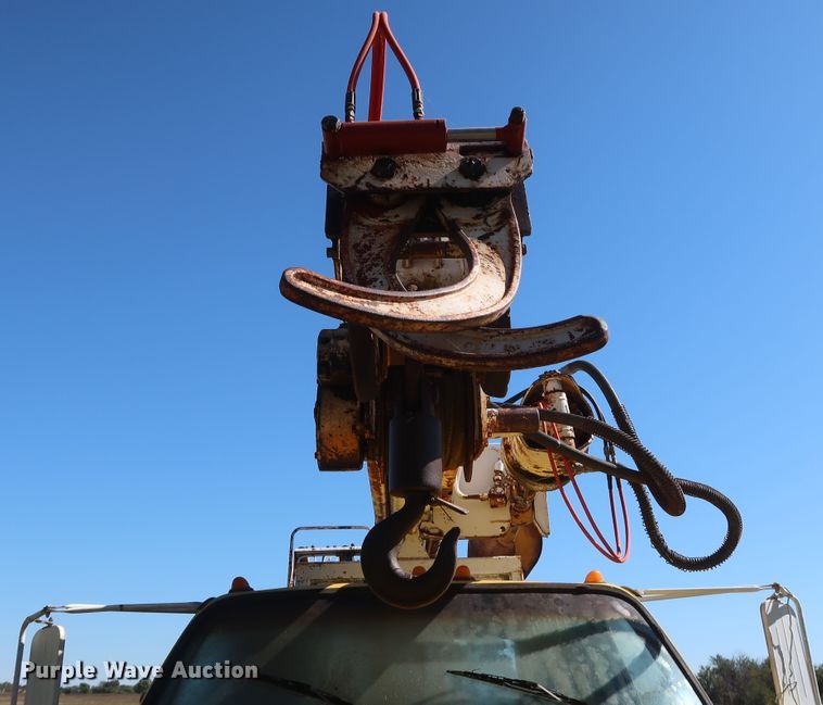 image for item GD9752 1987 Chevrolet Kodiak 70 digger derrick truck