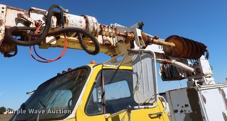 image for item GD9752 1987 Chevrolet Kodiak 70 digger derrick truck