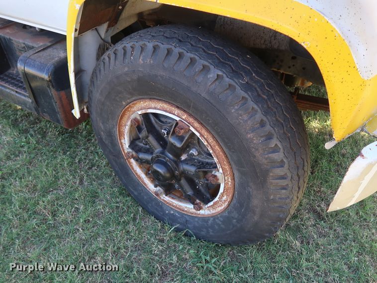 image for item GD9752 1987 Chevrolet Kodiak 70 digger derrick truck