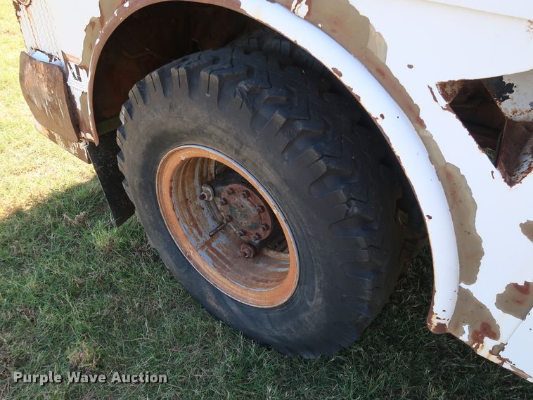 image for item GD9752 1987 Chevrolet Kodiak 70 digger derrick truck