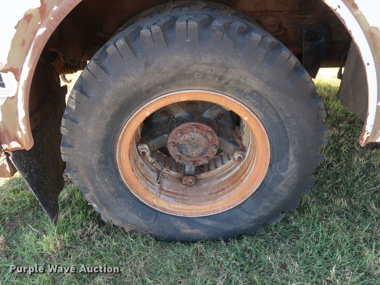 image for item GD9752 1987 Chevrolet Kodiak 70 digger derrick truck