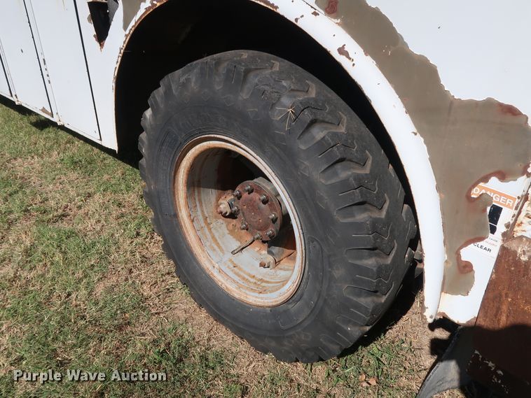 image for item GD9752 1987 Chevrolet Kodiak 70 digger derrick truck