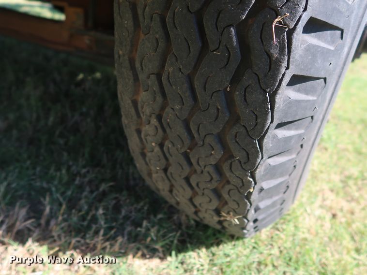 image for item GD9752 1987 Chevrolet Kodiak 70 digger derrick truck