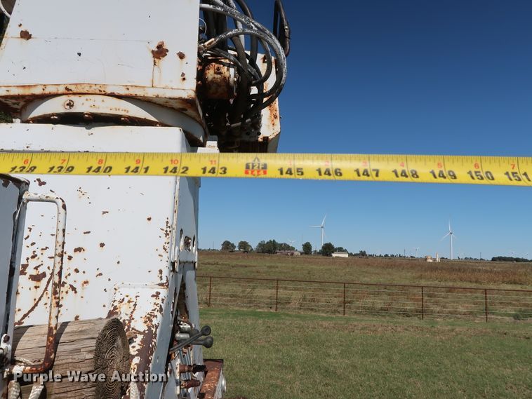 image for item GD9752 1987 Chevrolet Kodiak 70 digger derrick truck