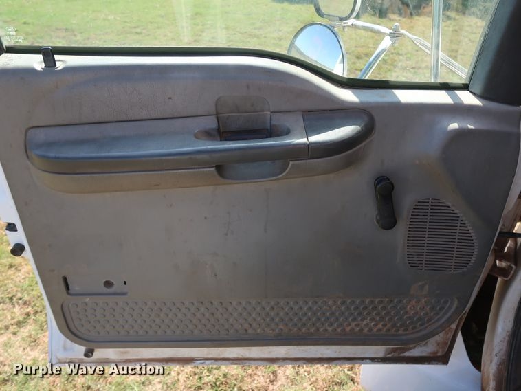 image for item GD9753 2009 Ford F750 Super Duty XL bucket truck