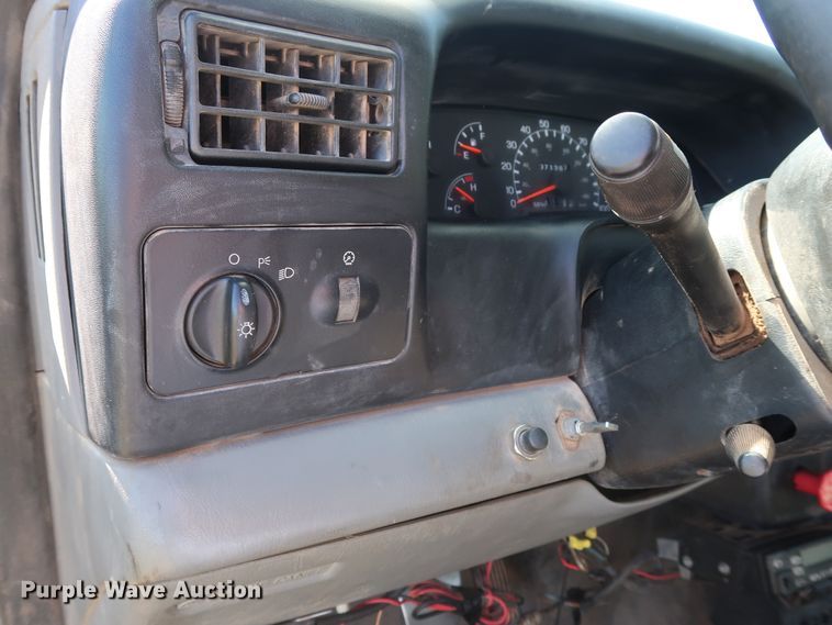 image for item GD9753 2009 Ford F750 Super Duty XL bucket truck