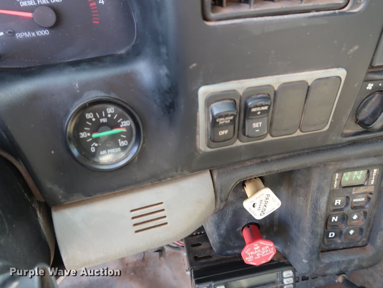 image for item GD9753 2009 Ford F750 Super Duty XL bucket truck