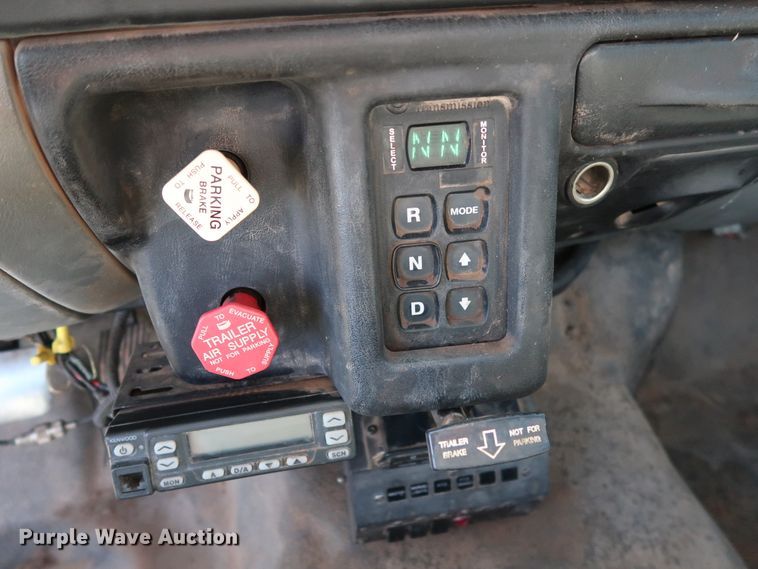 image for item GD9753 2009 Ford F750 Super Duty XL bucket truck