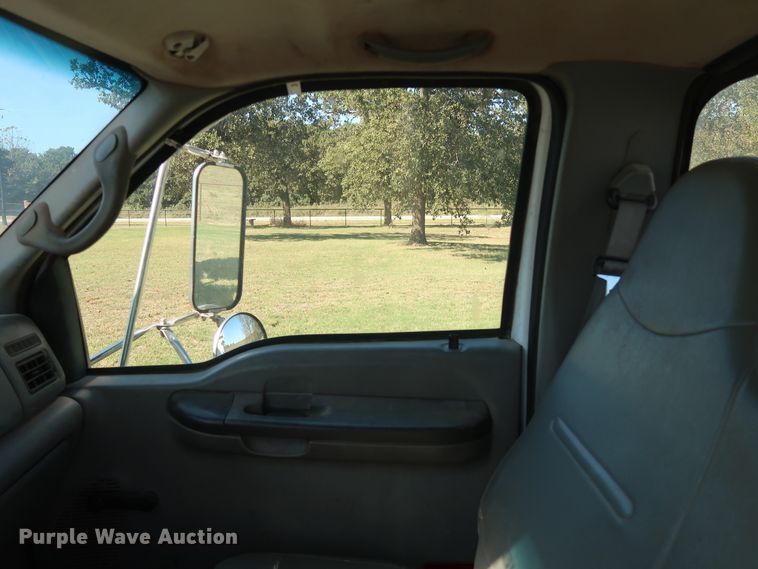 image for item GD9753 2009 Ford F750 Super Duty XL bucket truck