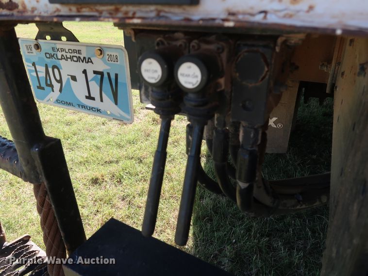 image for item GD9753 2009 Ford F750 Super Duty XL bucket truck