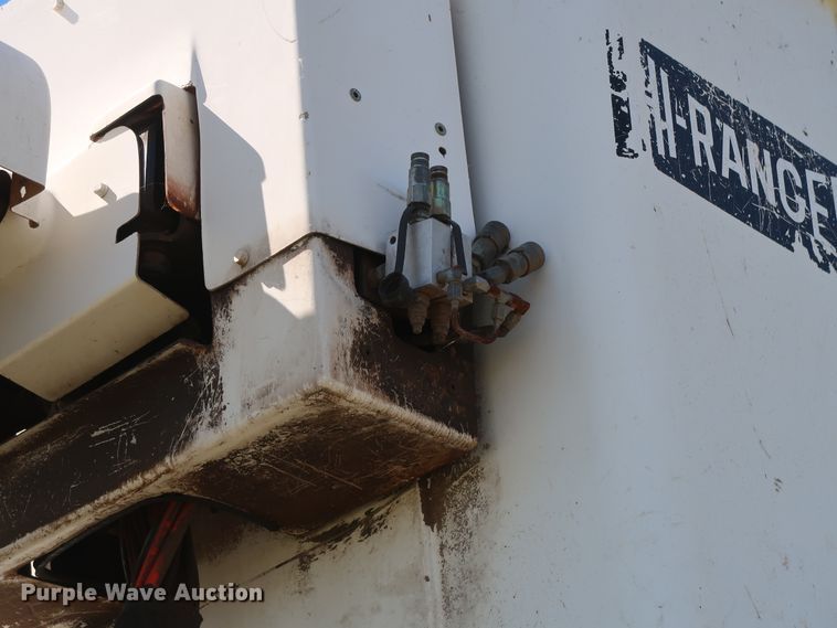 image for item GD9753 2009 Ford F750 Super Duty XL bucket truck