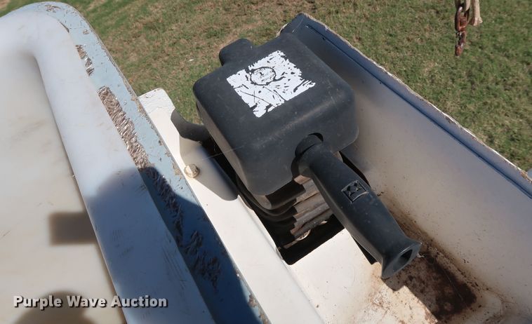 image for item GD9753 2009 Ford F750 Super Duty XL bucket truck