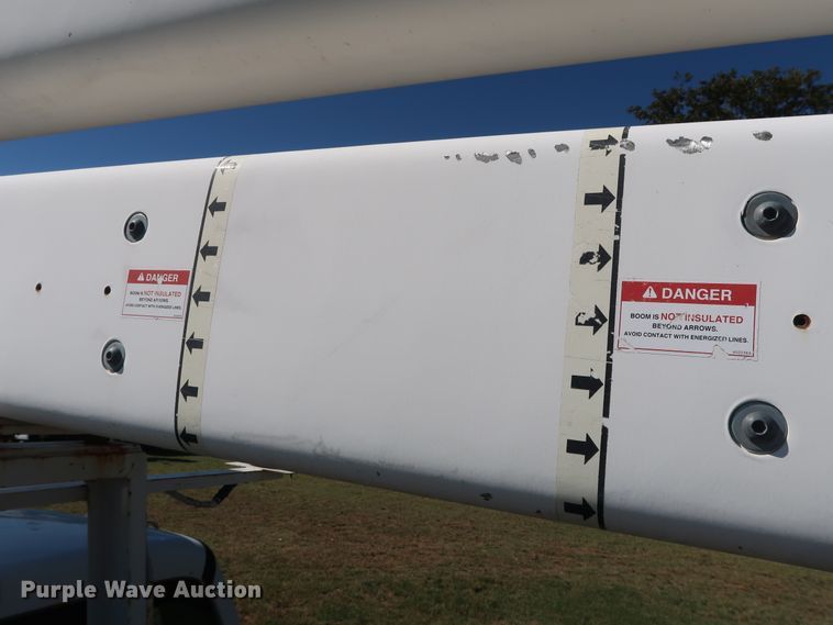 image for item GD9753 2009 Ford F750 Super Duty XL bucket truck