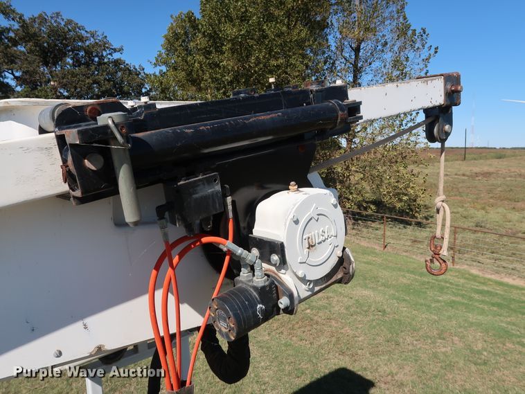 image for item GD9753 2009 Ford F750 Super Duty XL bucket truck