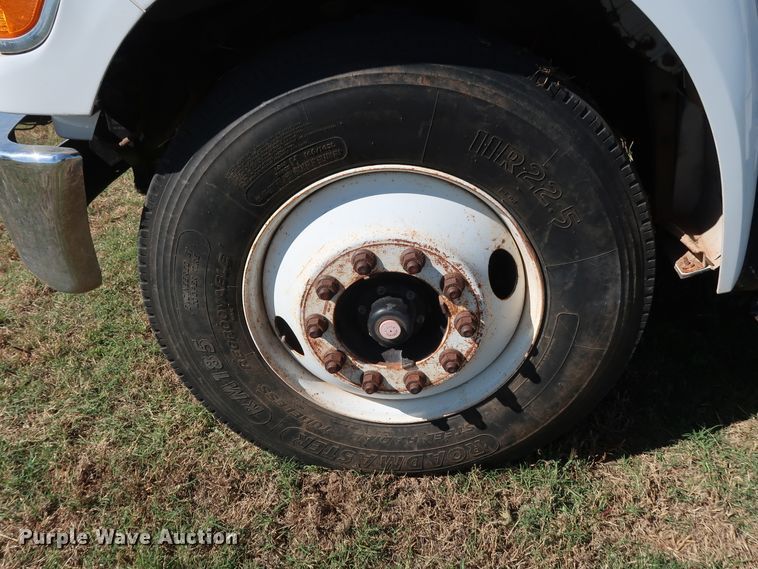 image for item GD9753 2009 Ford F750 Super Duty XL bucket truck