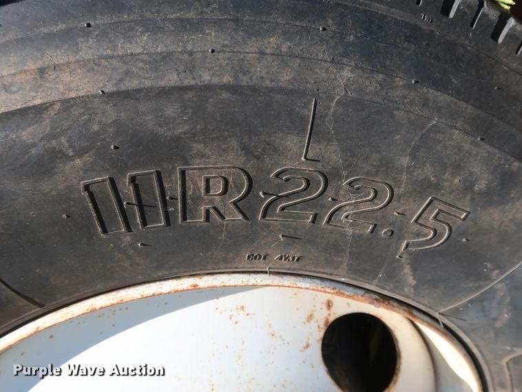 image for item GD9753 2009 Ford F750 Super Duty XL bucket truck