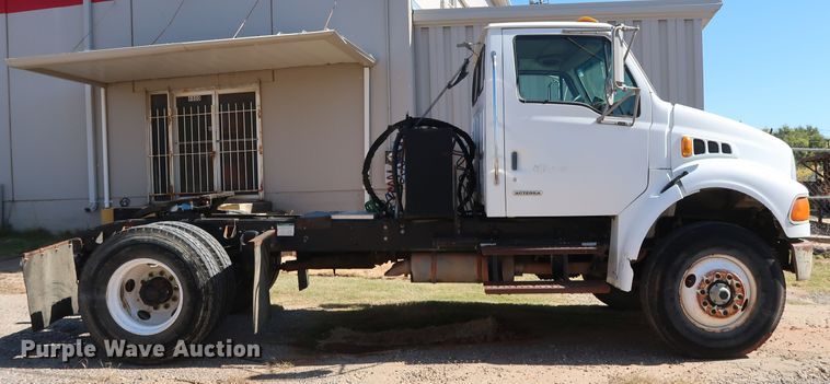 image for item GD9792 2003 Sterling Acterra semi truck