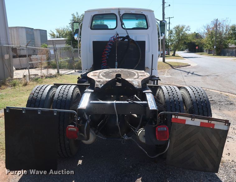 image for item GD9792 2003 Sterling Acterra semi truck