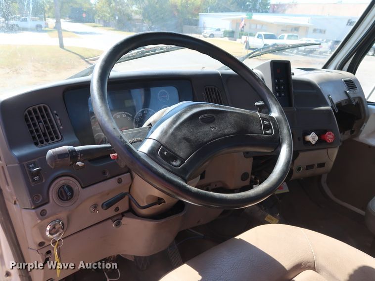 image for item GD9792 2003 Sterling Acterra semi truck