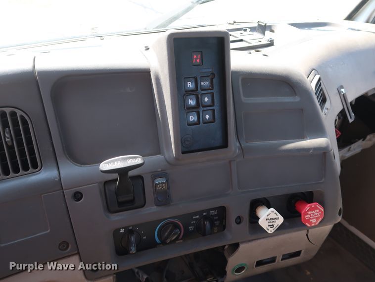 image for item GD9792 2003 Sterling Acterra semi truck