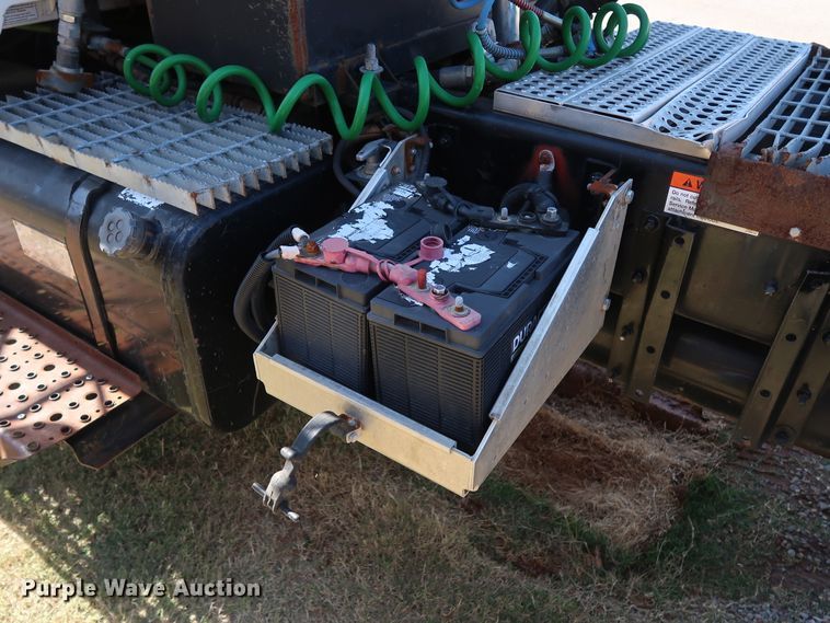 image for item GD9792 2003 Sterling Acterra semi truck