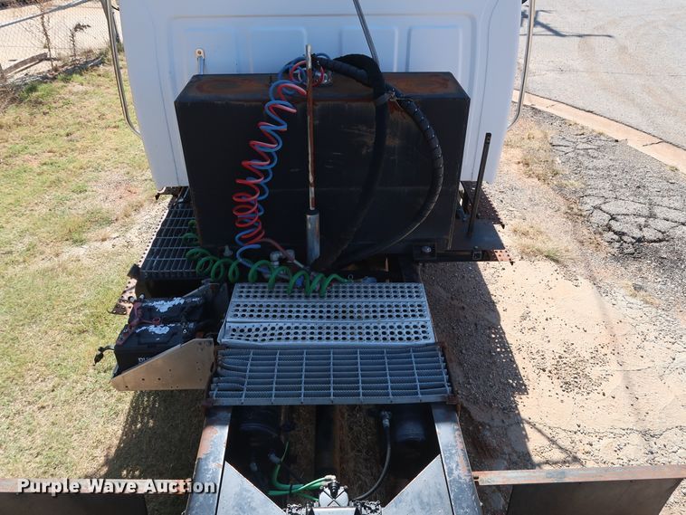 image for item GD9792 2003 Sterling Acterra semi truck