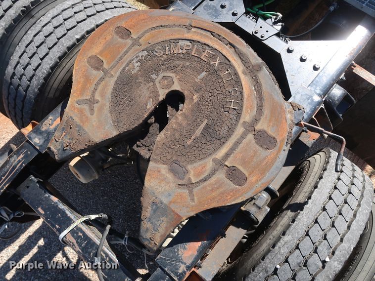 image for item GD9792 2003 Sterling Acterra semi truck