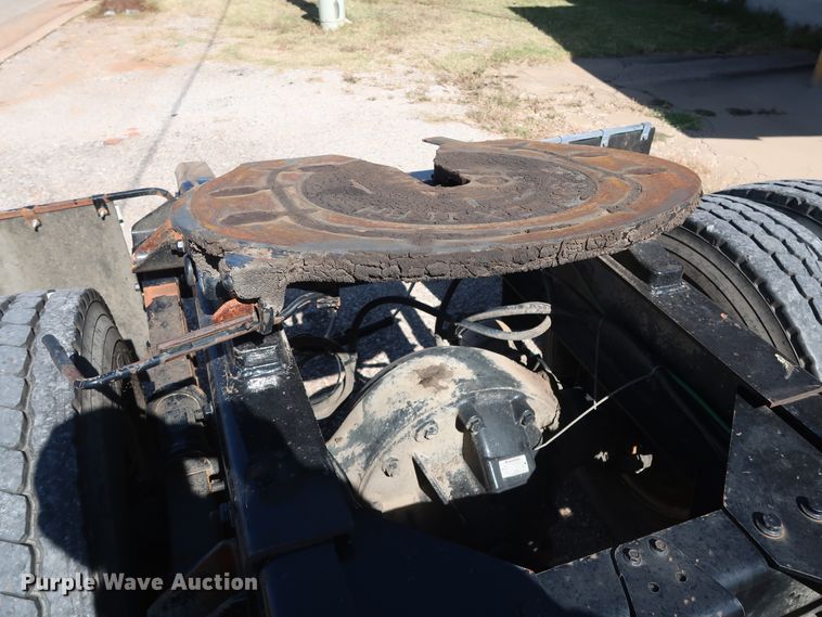 image for item GD9792 2003 Sterling Acterra semi truck