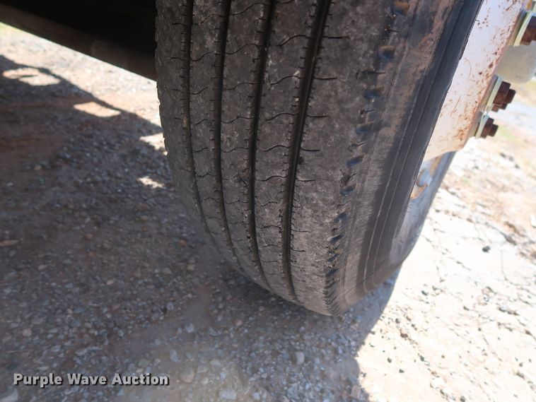 image for item GD9792 2003 Sterling Acterra semi truck