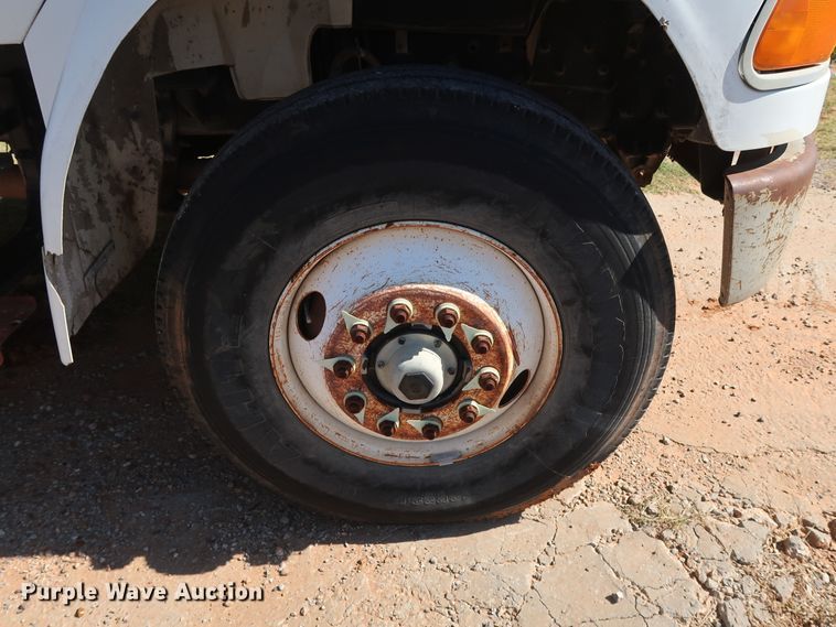 image for item GD9792 2003 Sterling Acterra semi truck