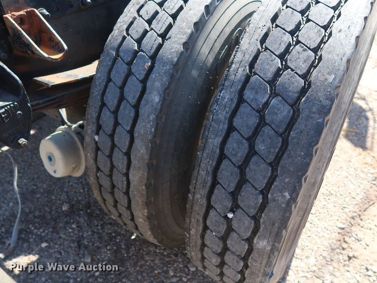 image for item GD9792 2003 Sterling Acterra semi truck