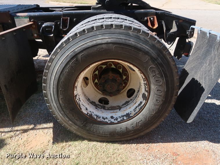 image for item GD9792 2003 Sterling Acterra semi truck