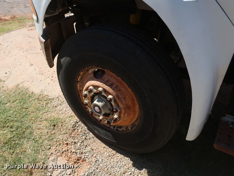 image for item GD9792 2003 Sterling Acterra semi truck