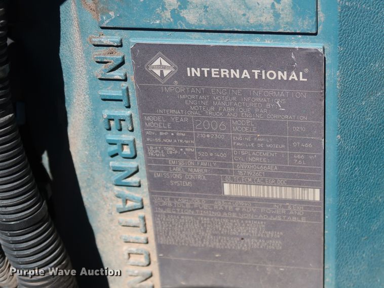 image for item GD9796 2007 International 4300 box truck