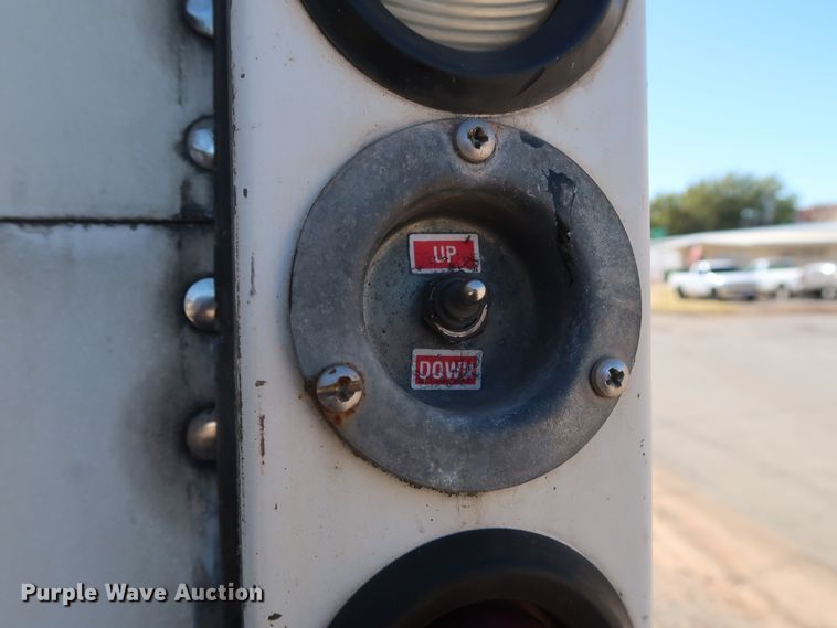 image for item GD9796 2007 International 4300 box truck