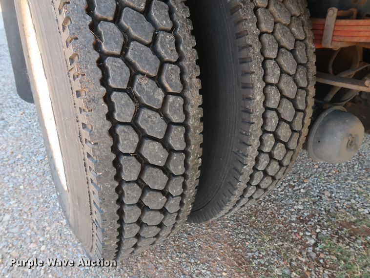 image for item GD9796 2007 International 4300 box truck