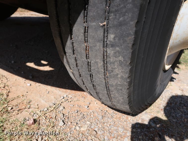 image for item GD9796 2007 International 4300 box truck