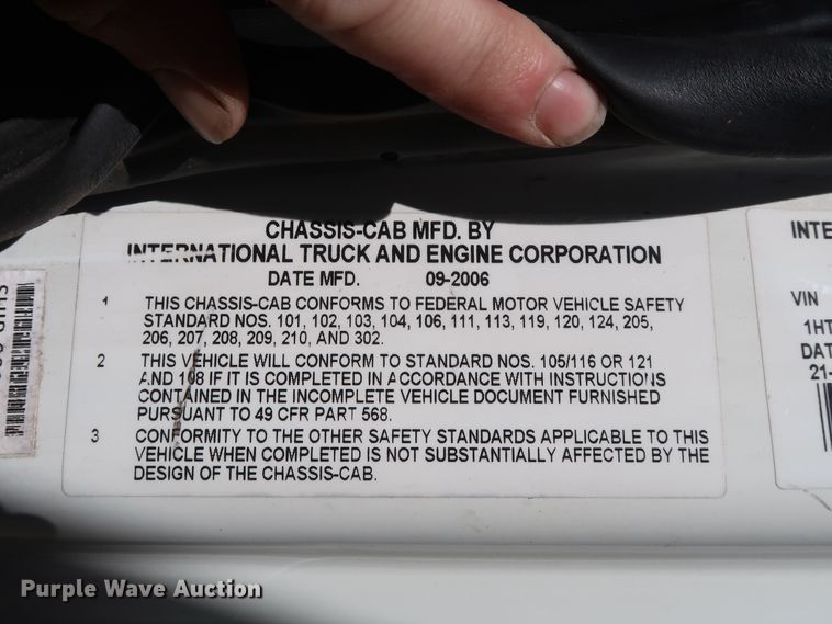 image for item GD9796 2007 International 4300 box truck