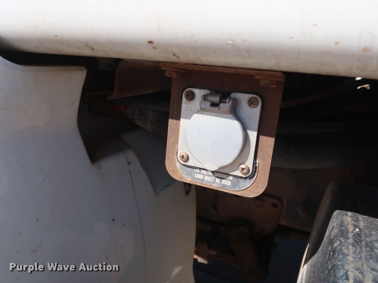 image for item GD9812 1999 International 8100 scale truck