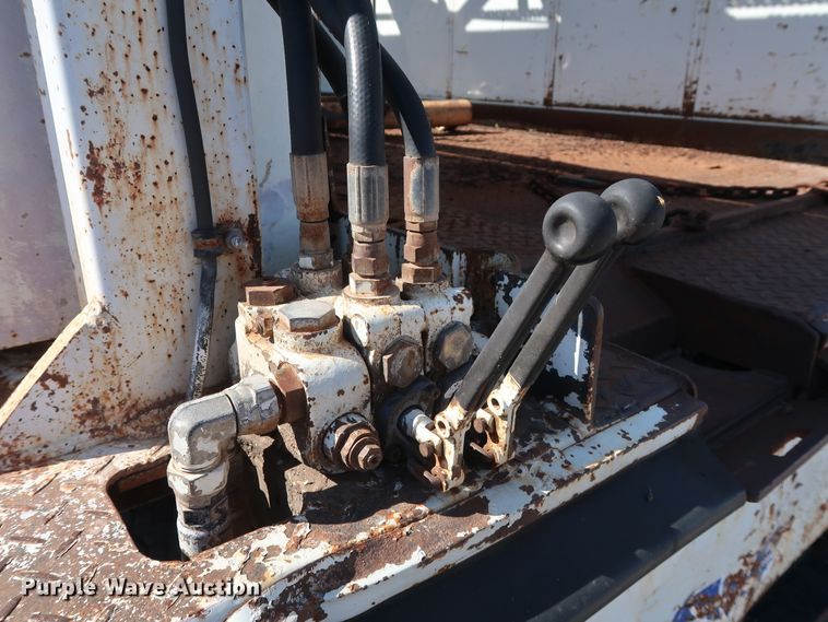 image for item GD9812 1999 International 8100 scale truck