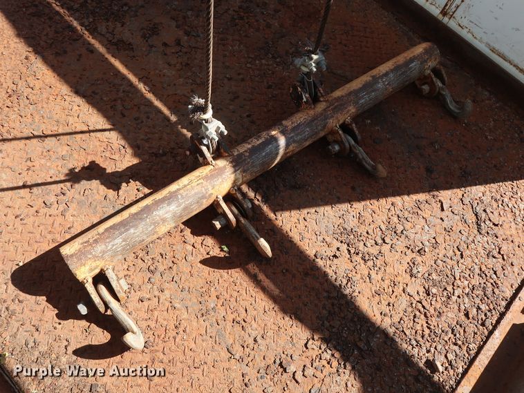 image for item GD9812 1999 International 8100 scale truck