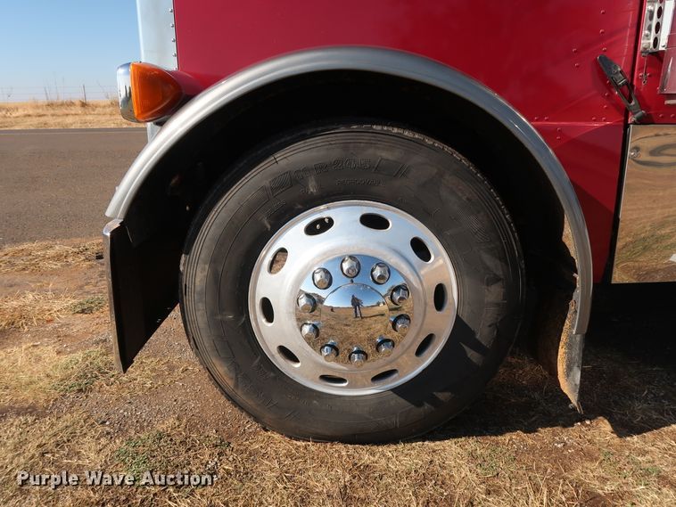 image for item GD9867 2007 Peterbilt 379 semi truck