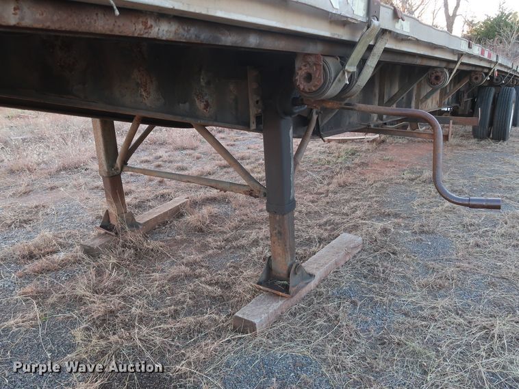 image for item GD9884 1995 Wabash flatbed trailer