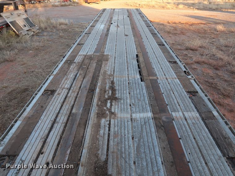 image for item GD9884 1995 Wabash flatbed trailer