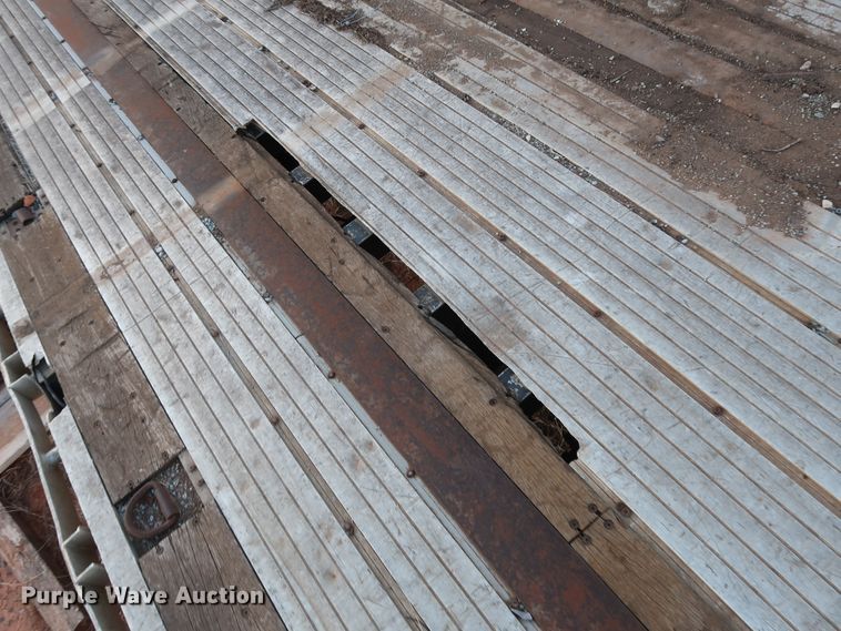 image for item GD9884 1995 Wabash flatbed trailer