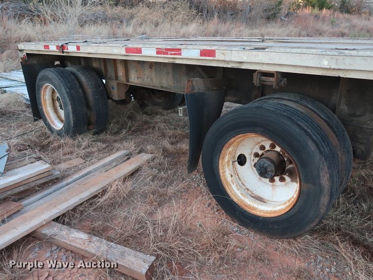 image for item GD9884 1995 Wabash flatbed trailer