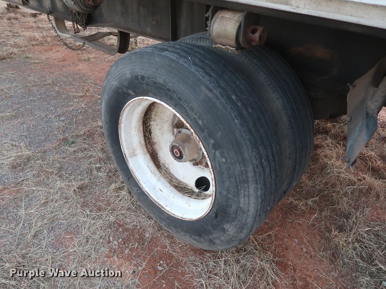 image for item GD9884 1995 Wabash flatbed trailer